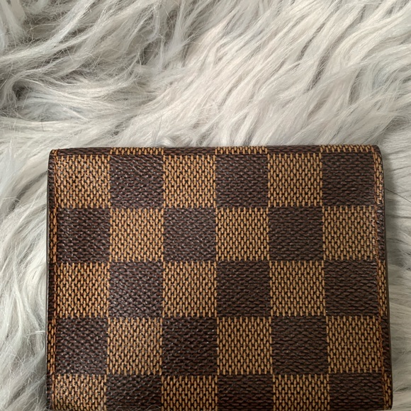 Authentic LOUIS VUITTON
Damier Ebene Pattern Card Case - Picture 7 of 13